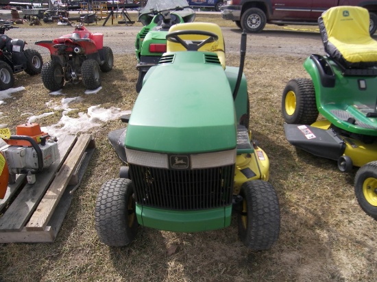 JD LX178 Lawn Tractor