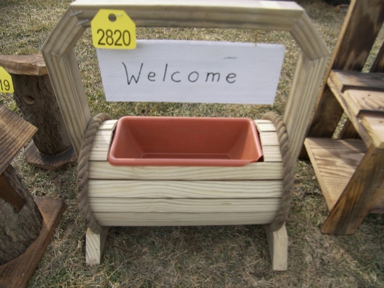 Wood Planter with Welcome Sign