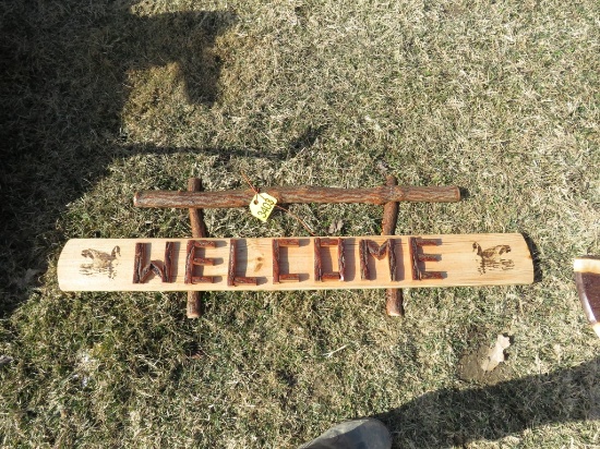 Wood 52in Welcome Sign with Duck
