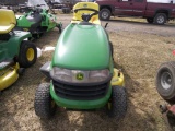 JD LA125 Lawn Tractor