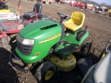 JD L118 Lawn Tractor
