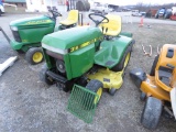 JD 318 Lawn Tractor