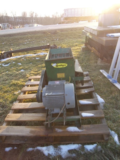 Badger Electric Roller Mill
