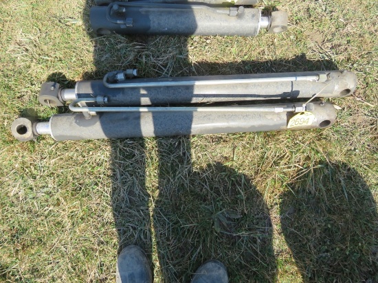 Two 35in Hydraulic Cylinder