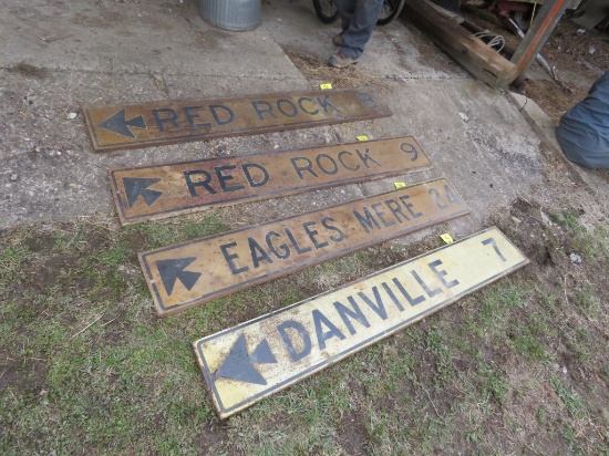 Red Rock Road Sign