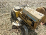 CC 102 Lawn Tractor w/42inch Deck