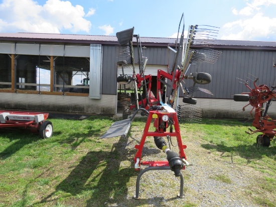 2021 MF RK662 50TRC Double Rotary Rake