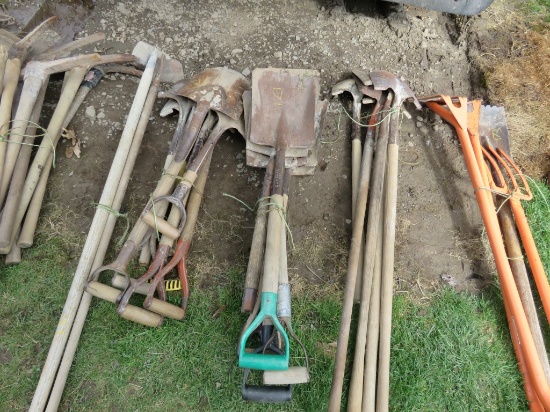 Small Square Point Shovels