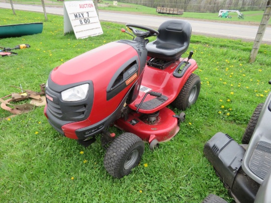 Craftsman VT3000 Lawn Tractor w/42inch Deck