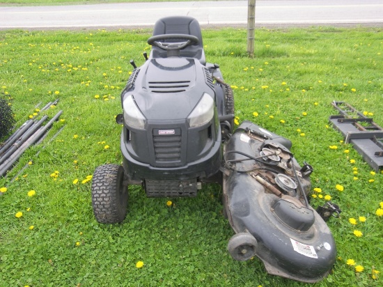 Craftsman Lawn Tractor w/42inch Deck
