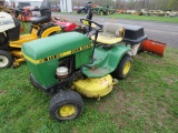 JD 111 Lawn Tractor w/Deck & Bagger