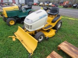 Cub Cadet 1517 Lawn Tractor w/Deck & Snowplow