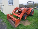 Kubota B2150 Compact Tractor w/Loader