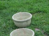 Concrete Pot (MUST BUY LOT 829 & 830)