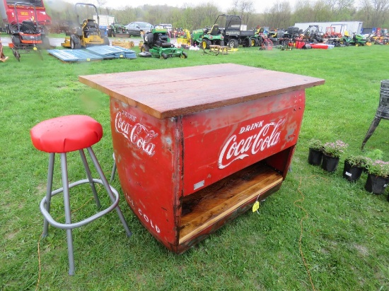 Old Coca Cola Bar w/Four Stools