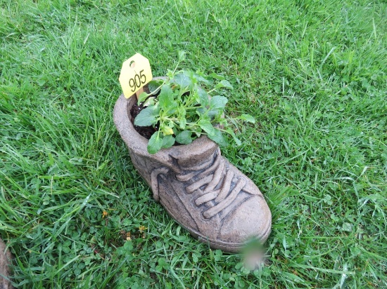 Concrete Shoe w/Flowers