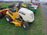 Cub Cadet LT1040 Lawn Tractor w/42inch Deck
