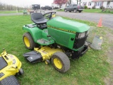 JD 425 Lawn Tractor w/45inch Deck