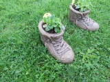 Concrete Shoe w/Flowers
