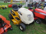 Cub Cadet LT1042 Lawn Tractor w/42inch Deck & Tire Chains