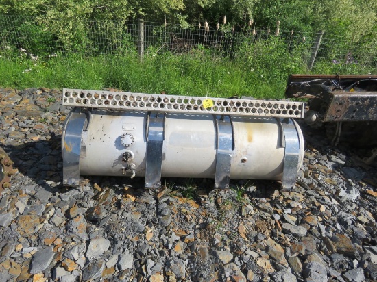 Western Star Fuel Tank w/Brackets