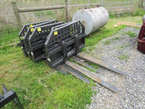 NEW 4000lb Pallet Forks