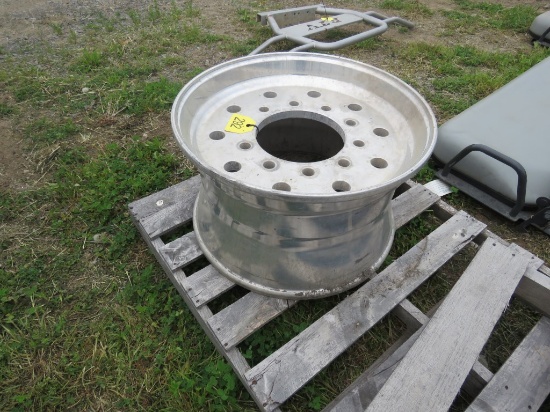 22.5 Aluminum 425 Front Wheel