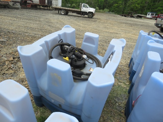 120 gal Plastic Tote w/NO PUMP