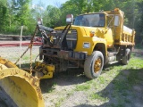 1988 Ford L8000 Truck