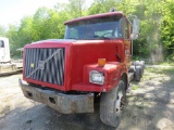 1999 Volvo Tri-Axle Truck