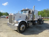 2015 Peterbilt 389 Sleeper Truck