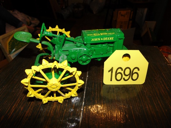 1/16 scale JD Wide Tread Tractor