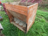 Smidley 8 hole Pig Feeder