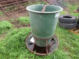 Osborn 8 hole Round Pig Feeder
