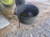 Butcher Kettle w/Legs
