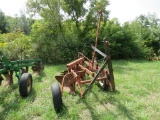 Int Model 60 3 btm Trailer Plow