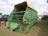 JD 716A 16ft Forage Box