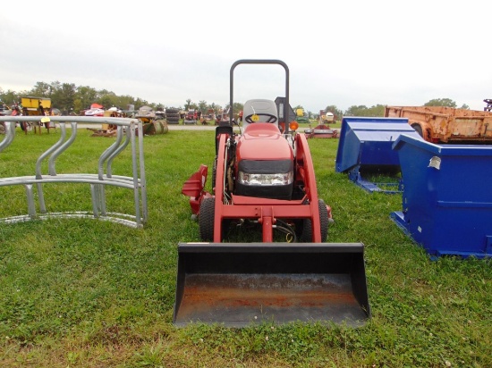 Case IH DX25E Compact Tractor w/MWX 160S Mower Deck & LX110 Loader