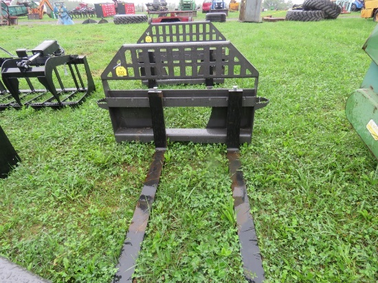 NEW QT Heavy Duty 4000lbs Pallet Forks w/Steps