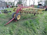 NH 258 Rake w/Dolly Wheel