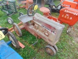 IH 856 Pedal Tractor