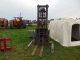 Clark SP-20 Forklift w/Charger