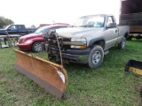 2002 Chevrolet 2500HD Truck w/90inch Snowplow