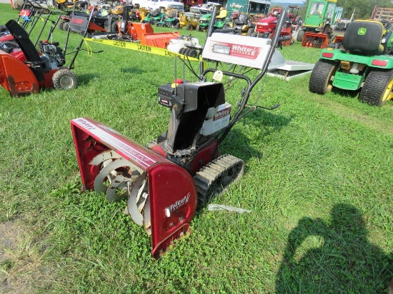 White 26inch Snowblower w/Tracks