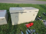 Metal toolbox