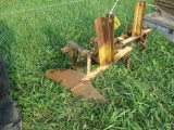 One bottome plow