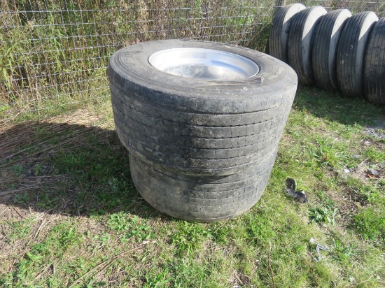 2 Hankook 445/50R22.5 Tires w/Alum Rims