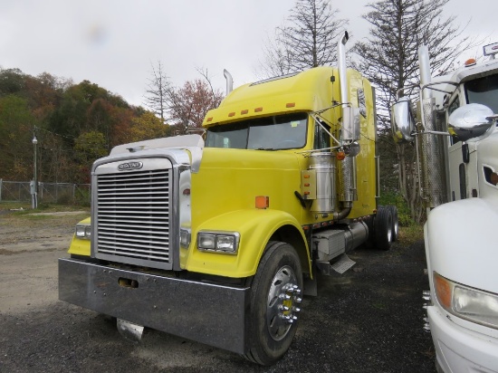 1999 Freightliner Classic Road Truck