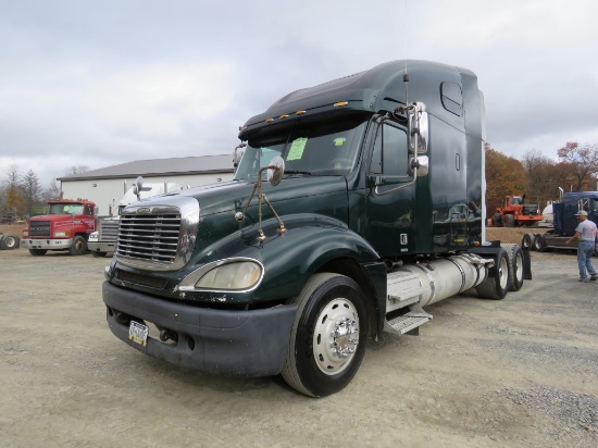 2003 Freightliner Columbia Road Truck