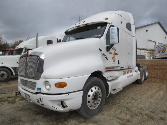 2010 Kenworth T2000 Road Truck w/Sleeper Cab